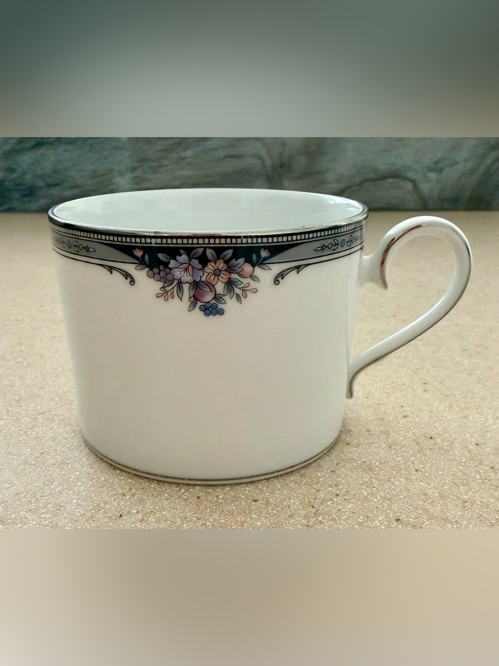 Noritake White Porcelain Mug Flat Cup Gray Black & Floral Squirewood Platinum